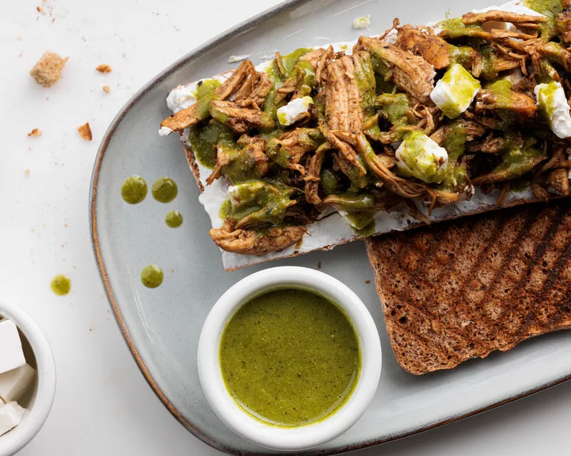 chicken pesto sandwich