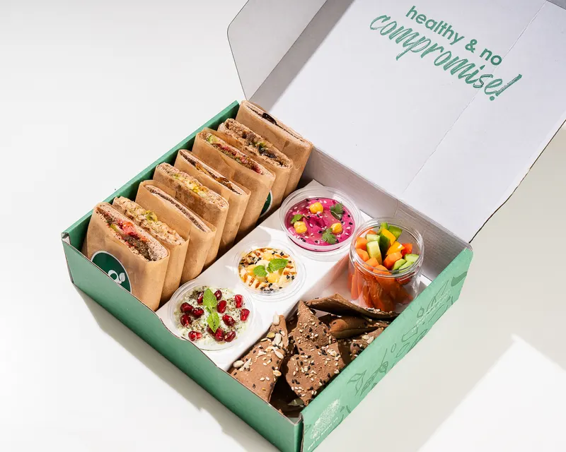 small delightful sandwich box